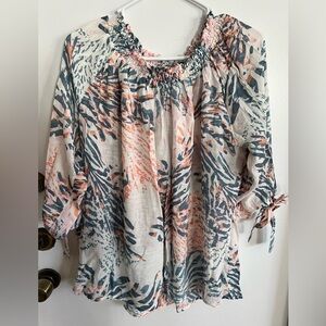 Chic Patterned Blouse with Smocked Neckline